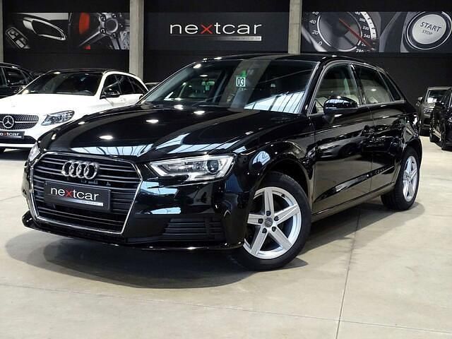 Zwart Gebruikt 2019 Audi A3 Premium Sedan | € 18.490 - Afbeelding 1/4