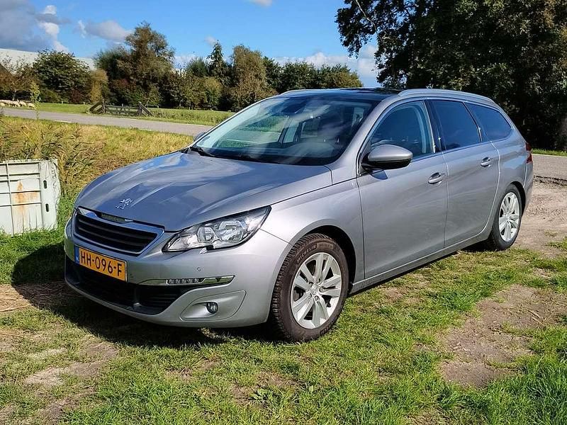 Grijs Occasion 2015 Peugeot 308 MPV | € 5.850 (Goede deal) - Afbeelding 1/4