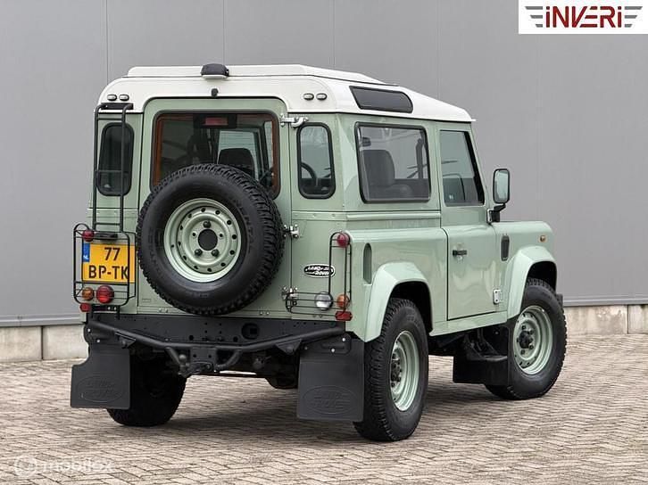 Occasion Land Rover Defender 122 PK (89 kW) 2004 Groen (metallic) Hatchback