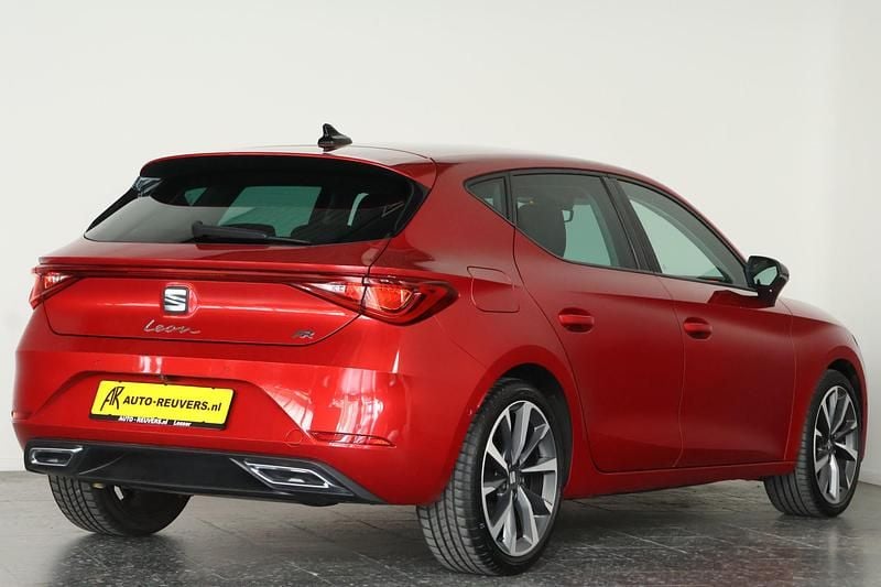 Occasion Seat Leon FR 150 PK (110 kW) 2020 Rood Hatchback