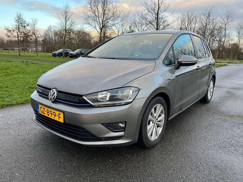 Grijs Gebruikt 2015 VW Golf Sportsvan Comfortline MPV | € 7.999 (Eerlijke prijs) - Afbeelding 1/4