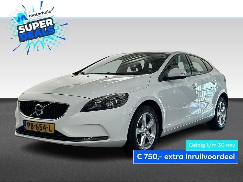 Wit Gebruikt 2017 Volvo V40 Stationwagen | € 12.895 (Goede deal) - Afbeelding 1/4