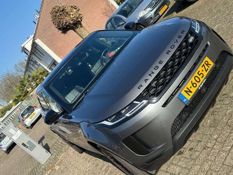 Grijs Gebruikt 2019 Land Rover Range Rover evoque Stationwagen | € 44.000 - Afbeelding 1/4
