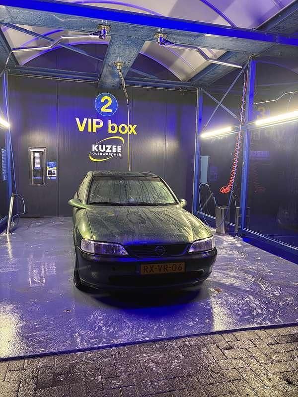 Gebruikt 1997 Opel Vectra Sedan | € 900 (Super prijs) - Afbeelding 1/4