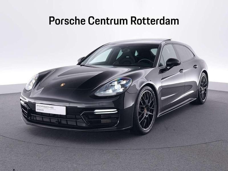 Zwart, metallic lak Gebruikt 2020 Porsche Panamera 4 Sport Turismo Sedan | € 79.900 (Super prijs) - Afbeelding 1/4
