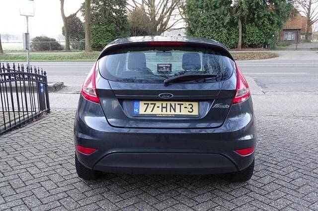 Occasion Ford Fiesta Trend 60 PK (44 kW) 2009 Grijs (metallic) Hatchback