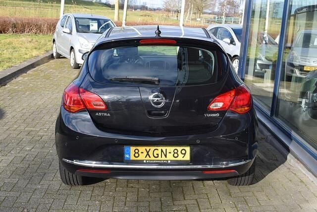 Occasion Opel Astra Business 140 PK (102 kW) 2014 Zwart Hatchback