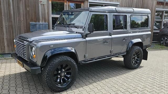 Grijs Gebruikt 2010 Land Rover Defender SUV | € 36.500 (Eerlijke prijs) - Afbeelding 1/4