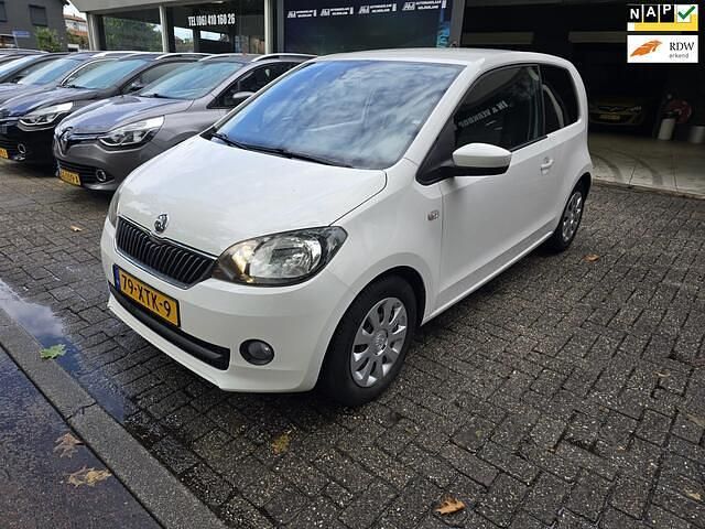 Wit Occasion 2012 Skoda Citigo Tour Hatchback | € 5.450 (Eerlijke prijs) - Afbeelding 1/4