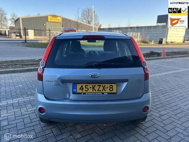 Occasion Ford Fiesta Ambiente 80 PK (58 kW) 2006 Blauw Hatchback