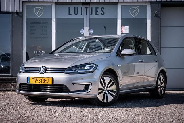 Grijs Gebruikt 2018 VW e-Golf Hatchback | € 11.900 (Eerlijke prijs) - Afbeelding 1/4