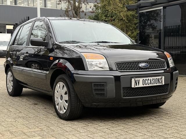 Occasion Ford Fusion Cool & Sound Edition 82 PK (60 kW) 2008 Zwart (metallic) Hatchback