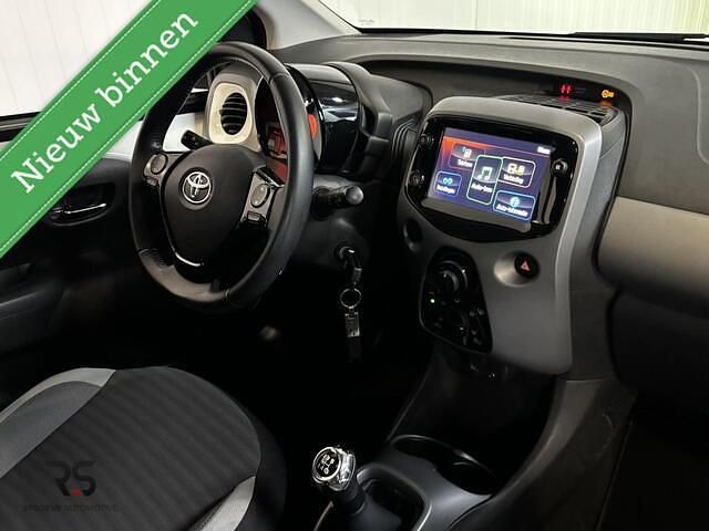 Occasion Toyota Aygo X-play 72 PK (52 kW) 2019 Wit Hatchback