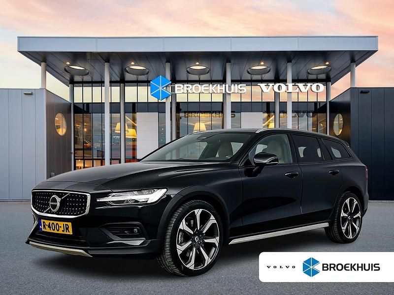 Zwart Occasion 2022 Volvo V60 CC Ultimate Stationwagen | € 39.900 (Eerlijke prijs) - Afbeelding 1/4