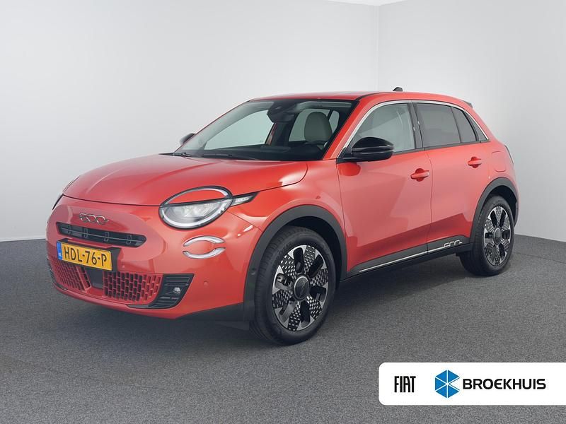 Nieuw Fiat 600E La Prima 114 kW (156 PK) 2025 Oranje SUV