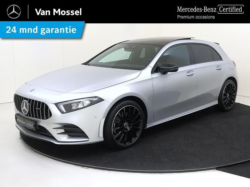 Grijs Gebruikt 2021 Mercedes A250 Business Hatchback | € 33.945 (Duur) - Afbeelding 1/4