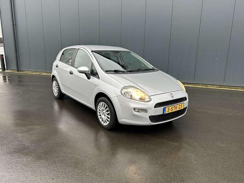 Zilver Occasion 2011 Fiat Punto Evo Hatchback | € 3.250 (Eerlijke prijs) - Afbeelding 1/4
