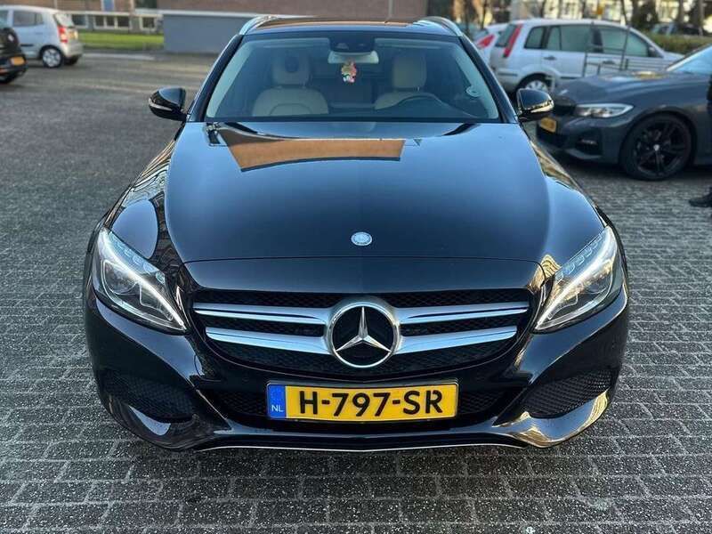 Zwart Gebruikt 2015 Mercedes 180 Sedan | € 15.500 (Super prijs) - Afbeelding 1/4