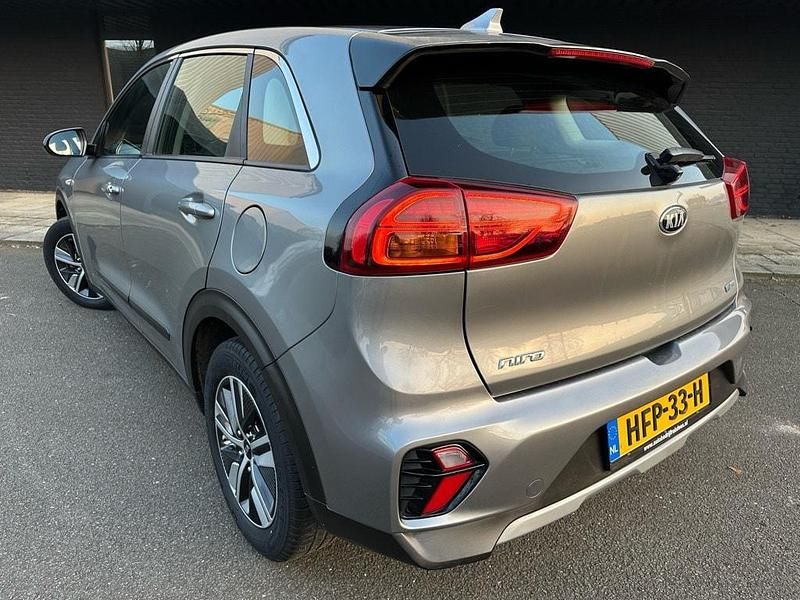 Occasion Kia Niro Comfort 105 PK (77 kW) 2021 Grijs, metallic lak SUV