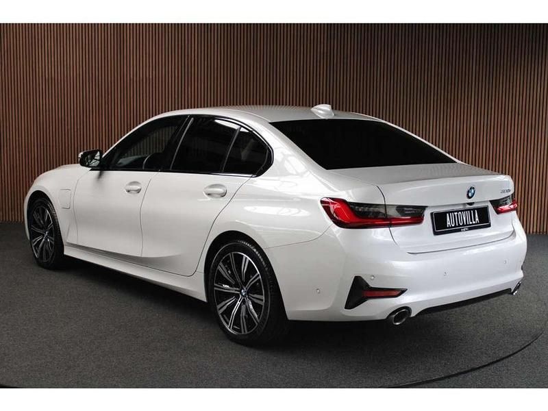 Occasion BMW 320e Shadowline 2022 Wit (mat) Sedan