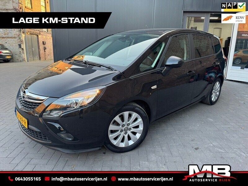 Zwart Gebruikt 2015 Opel Zafira Cosmo MPV | € 12.750 (Eerlijke prijs) - Afbeelding 1/4