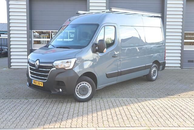 Grijs Gebruikt 2022 Renault Master Van | € 19.440 (Goede deal) - Afbeelding 1/4