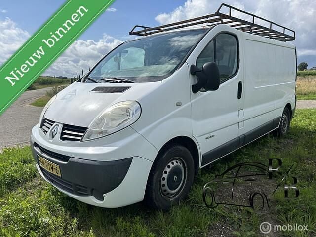 Wit Gebruikt 2008 Renault Trafic Van | € 3.499 (Eerlijke prijs) - Afbeelding 1/4