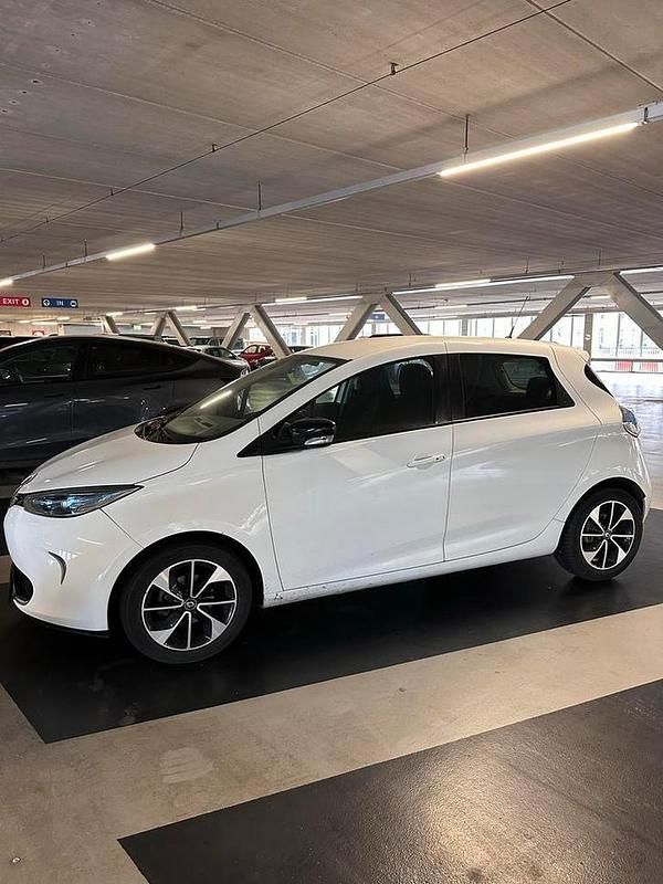 Gebruikt 2016 Renault Zoe Hatchback | € 8.000 - Afbeelding 1/4