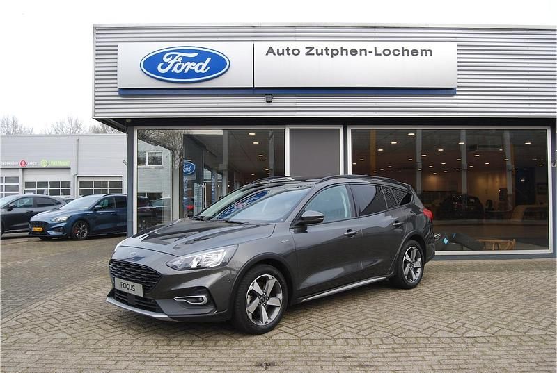 Grijs Occasion 2021 Ford Focus Active X Stationwagen | € 18.400 (Eerlijke prijs) - Afbeelding 1/4