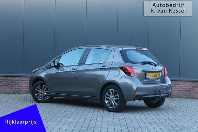 Occasion Toyota Yaris Trend 99 PK (72 kW) 2016 Grijs Hatchback