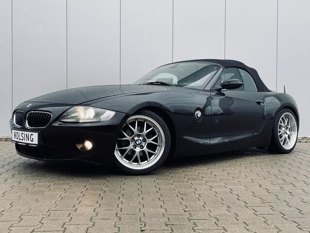 Zwart Gebruikt 2005 BMW Z4 Cabriolet | € 9.499 (Eerlijke prijs) - Afbeelding 1/4