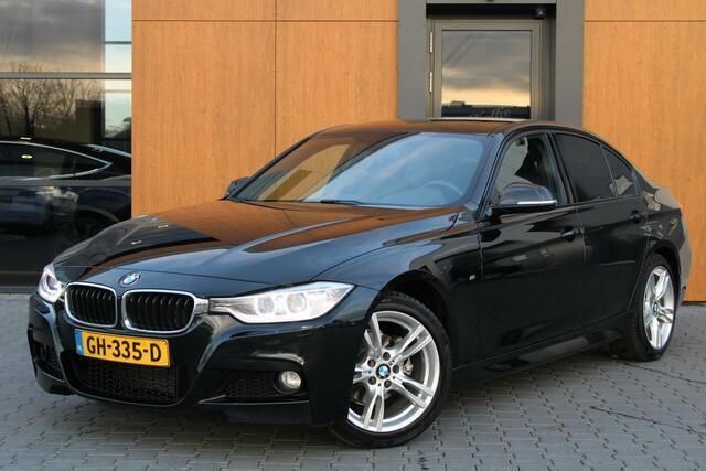 Zwart Gebruikt 2015 BMW 316 M Sport Sedan | € 15.950 (Eerlijke prijs) - Afbeelding 1/4