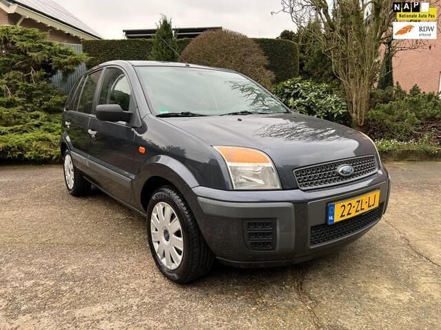 Grijs Gebruikt 2008 Ford Fusion Cool & Sound Edition MPV | € 1.895 (Eerlijke prijs) - Afbeelding 1/4
