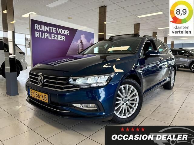 Blauw Gebruikt 2020 VW Passat Stationwagen | € 20.450 (Eerlijke prijs) - Afbeelding 1/4