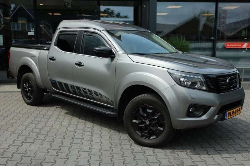 Zwart Gebruikt 2021 Nissan Navara N-Guard Pickup | € 50.814 (Iets duurder) - Afbeelding 1/4