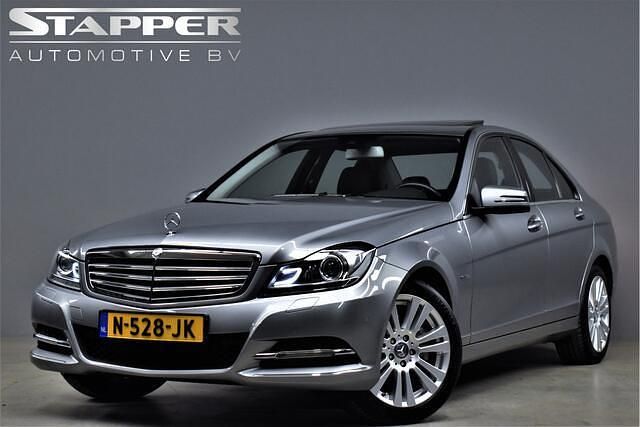 Grijs Gebruikt 2011 Mercedes C350 Elegance Sedan | € 19.995 (Goede deal) - Afbeelding 1/4