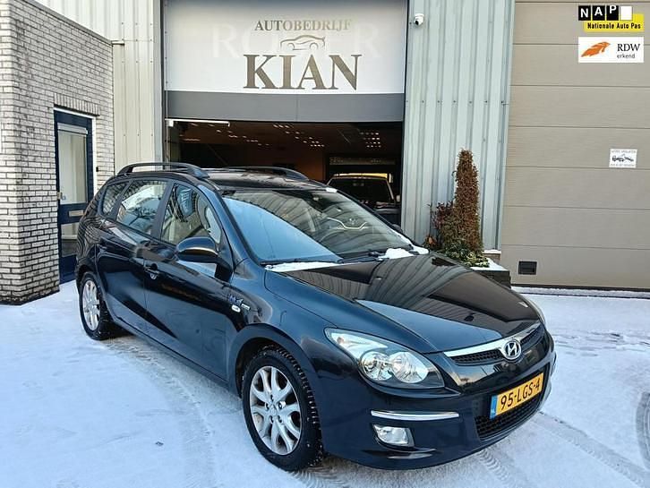 Occasion Hyundai i30 Dynamiq 109 PK (80 kW) 2010 Zwart Stationwagen