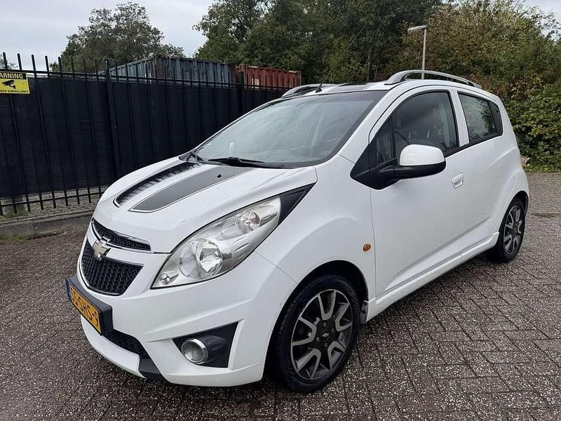Wit Gebruikt 2011 Chevrolet Spark LS Hatchback | € 2.450 (Eerlijke prijs) - Afbeelding 1/4