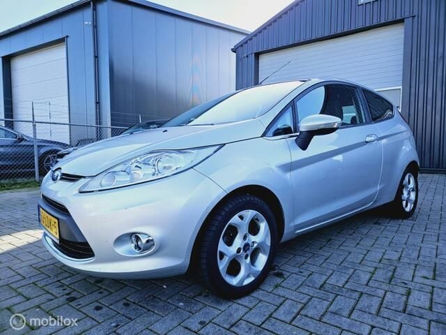 Occasion Ford Fiesta Titanium 82 PK (60 kW) 2010 Grijs Hatchback