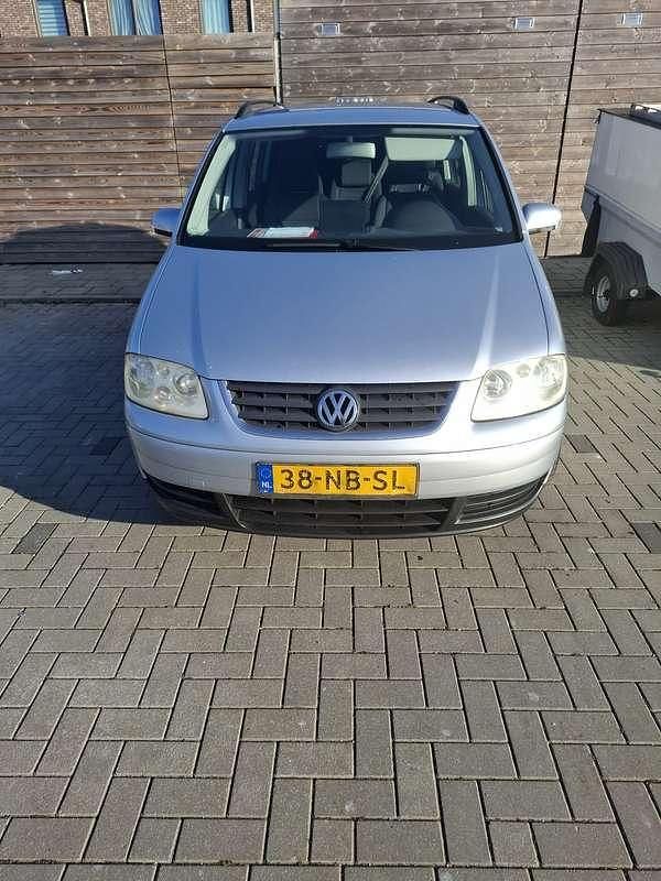 Occasion VW Touran Trendline 116 PK (85 kW) 2003 Zilver MPV