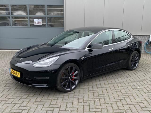 Zwart, andere lak Gebruikt 2020 Tesla Model 3 Performance Sedan | € 35.750 (Duur) - Afbeelding 1/4