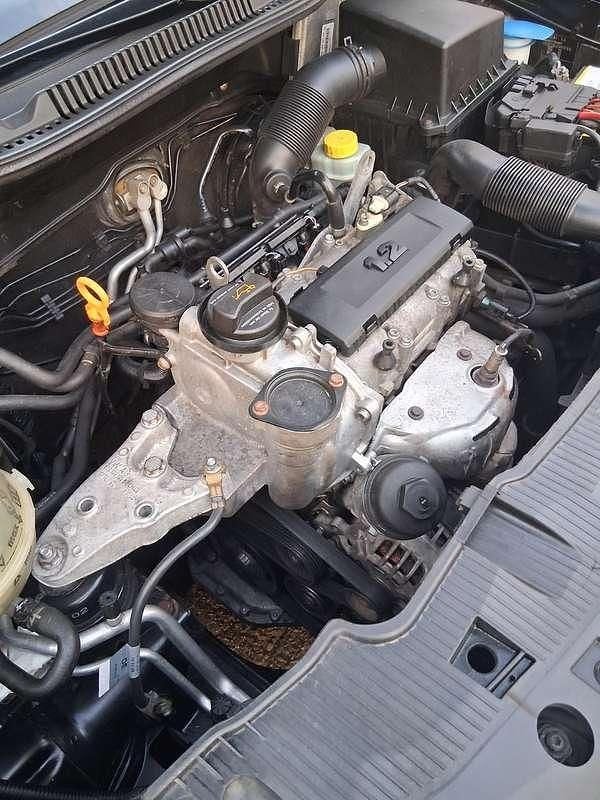 Zwart Gebruikt 2010 Seat Ibiza Style MPV | € 2.100 (Goede deal) - Afbeelding 1/4
