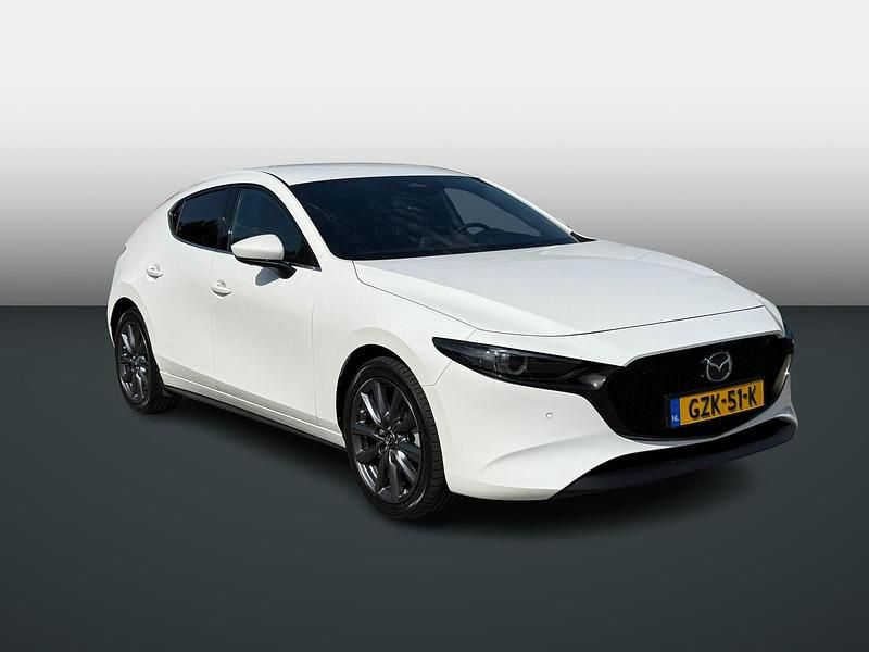 Occasion Mazda 3 Exclusive-Line 140 PK (102 kW) 2025 Arctic white Hatchback
