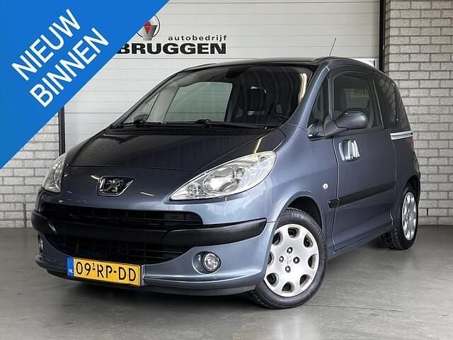 Grijs Gebruikt 2005 Peugeot 1007 Hatchback | € 3.750 (Iets duurder) - Afbeelding 1/4