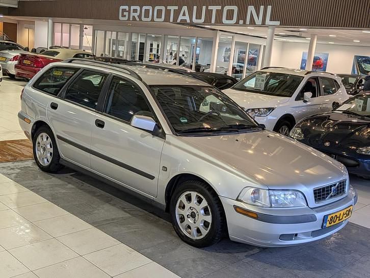 Gebruikt 2003 Volvo V40 | € 1.444 (Goede deal) - Afbeelding 1/4