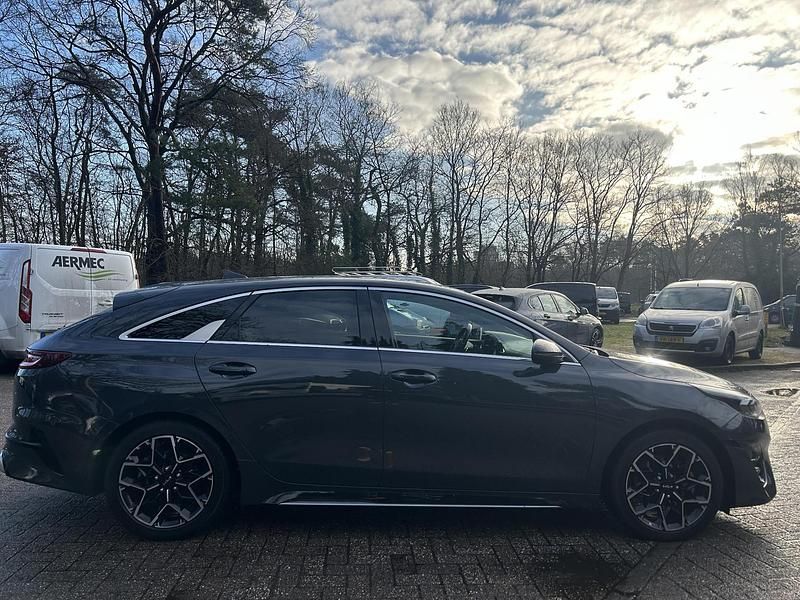Occasion Kia ProCeed GT-Line 161 PK (118 kW) 2023 Dark penta metal m Hatchback
