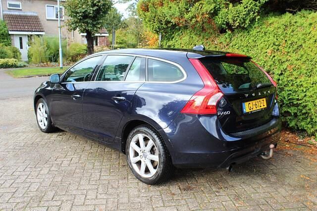 Occasion Volvo V60 Momentum 153 PK (112 kW) 2015 Blauw Stationwagen