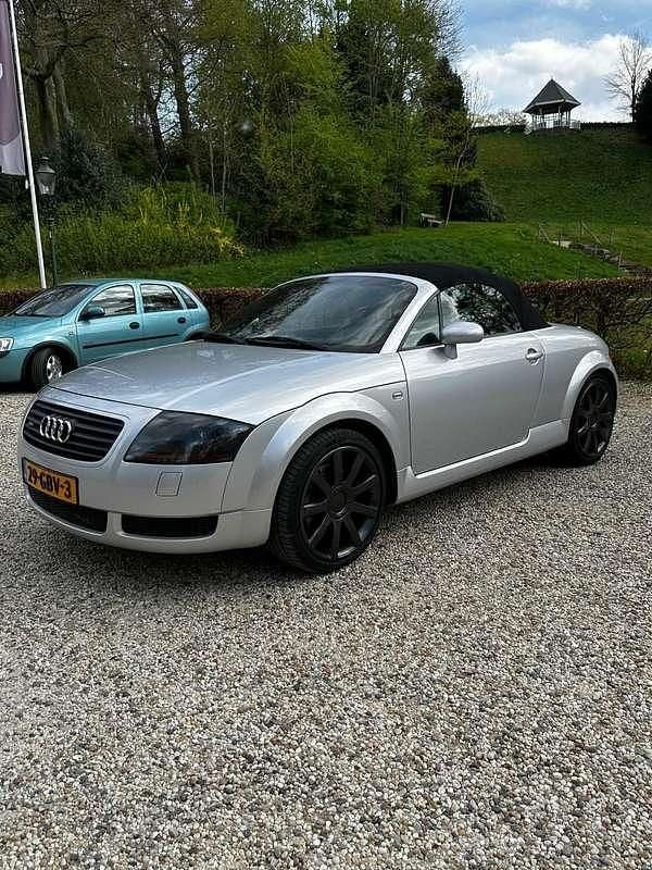 Grijs Gebruikt 2000 Audi TT Cabriolet | € 5.850 (Goede deal) - Afbeelding 1/4