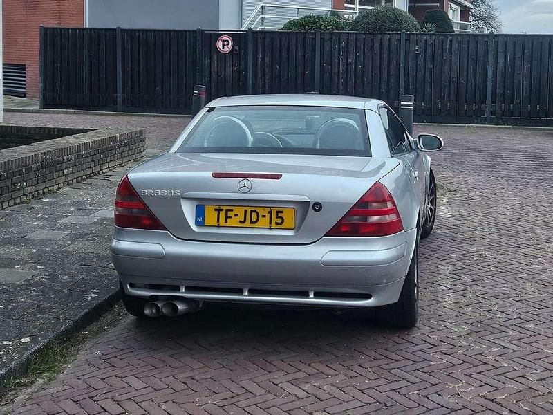 Grijs Gebruikt 1998 Mercedes SLK200 Cabriolet | € 2.200 (Eerlijke prijs) - Afbeelding 1/3