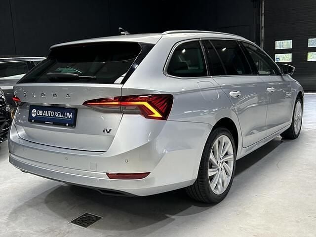 Occasion Skoda Octavia Business Line 150 PK (110 kW) 2021 Zilver Stationwagen
